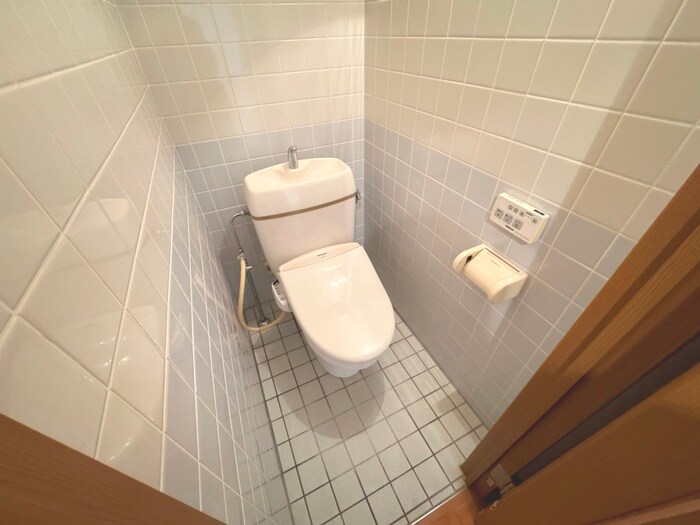 物件内観写真12　(トイレ)