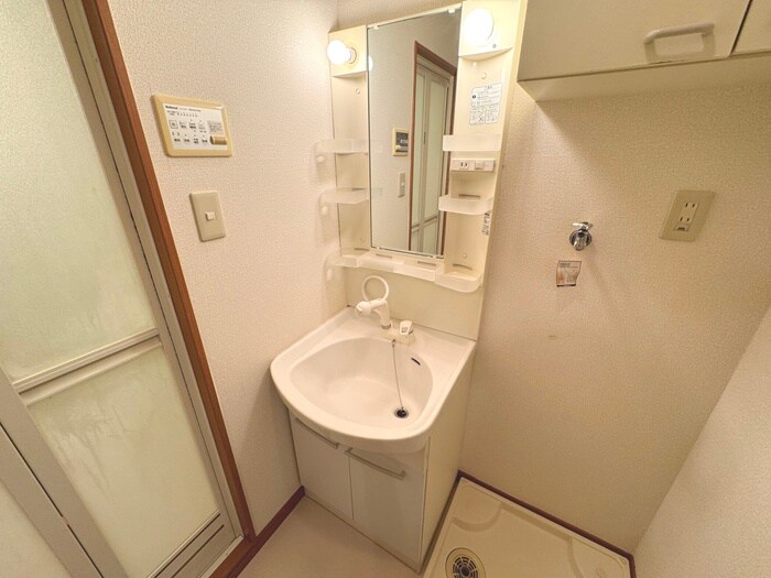 物件内観写真13　(洗面)