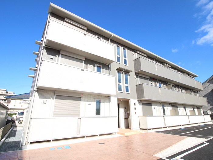 物件外観写真1　(外観写真)