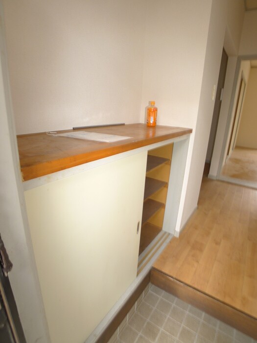 物件内観写真15　(靴箱)