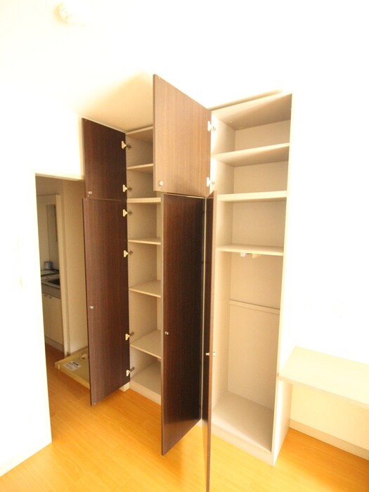 物件内観写真14　(収納)