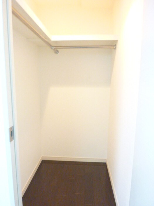 物件内観写真10　(収納)
