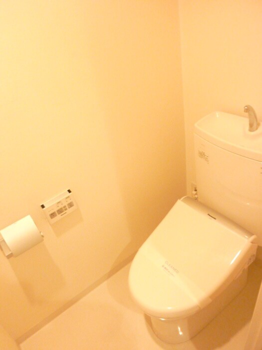 物件内観写真14　(トイレ)