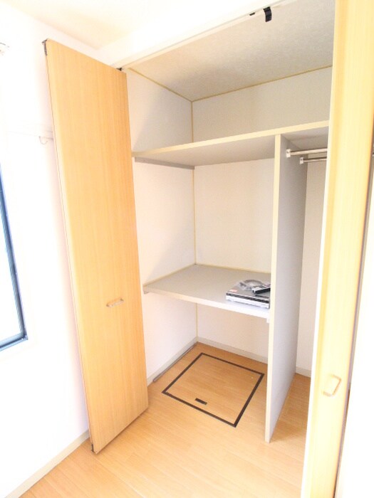 物件内観写真8　(収納)