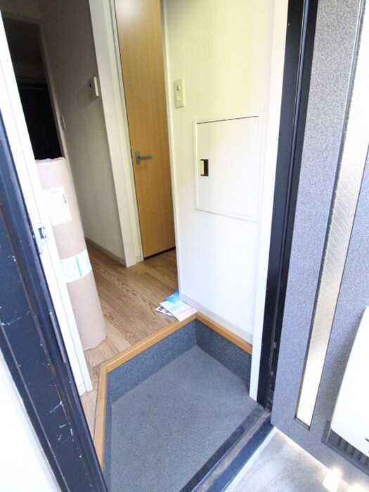物件内観写真15　(玄関)