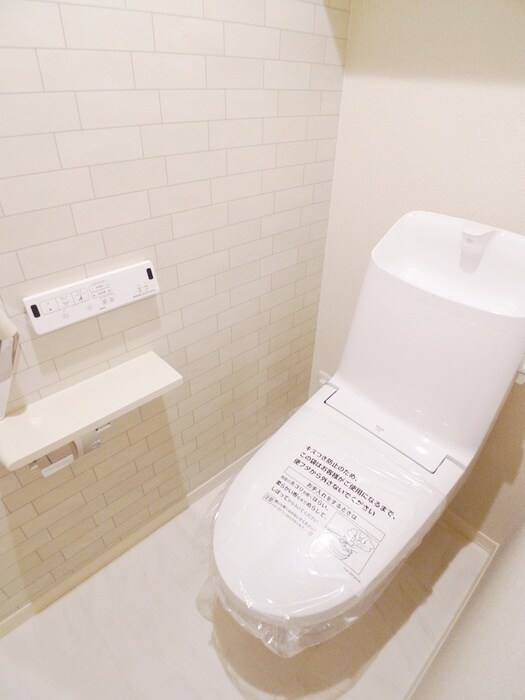 物件内観写真11　(トイレ)