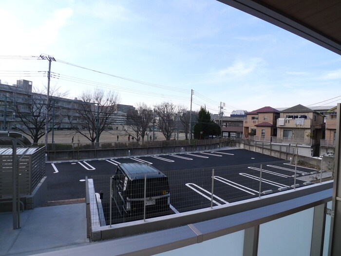 物件内観写真16　(室内からの展望)