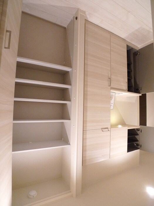 物件内観写真18　(ロフト)