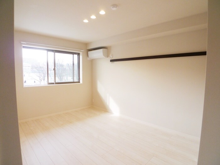 物件内観写真19　(居室)