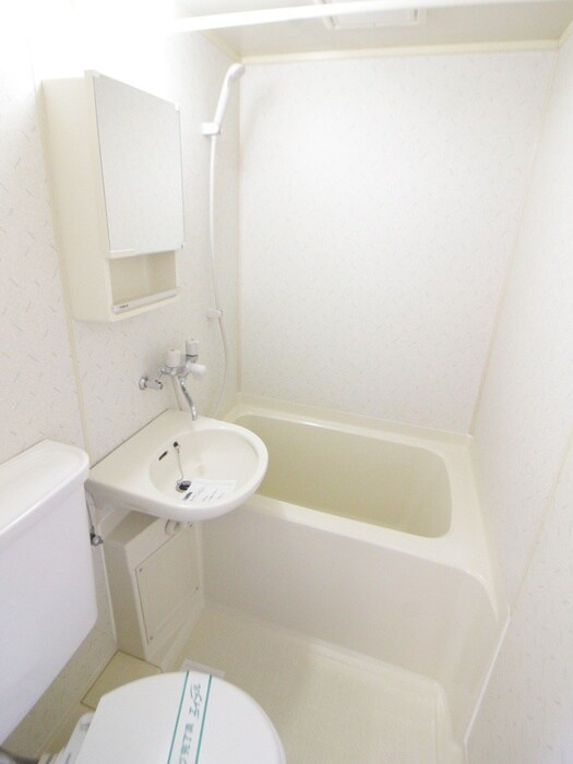 物件内観写真12　(バス／シャワールーム等)