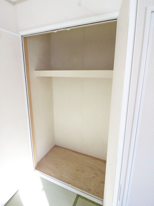 物件内観写真13　(収納)