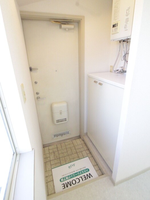 物件内観写真15　(玄関)