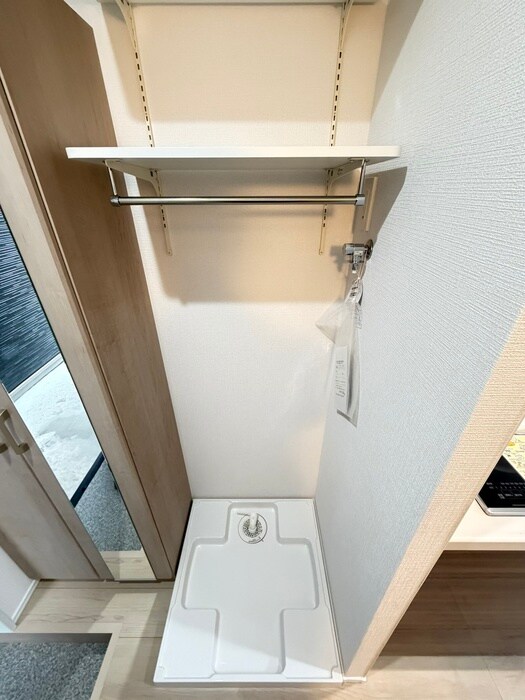 物件内観写真15　(洗濯機置場)