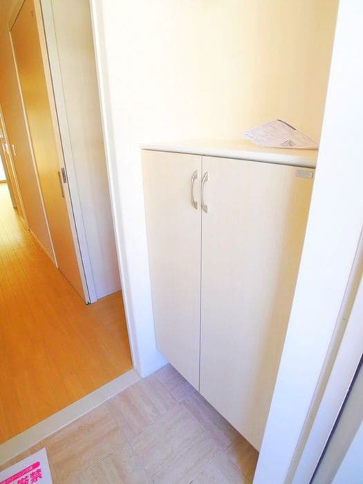 物件内観写真19　(玄関)