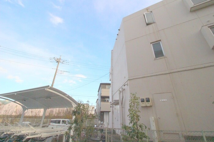 物件内観写真20　(室内からの展望)