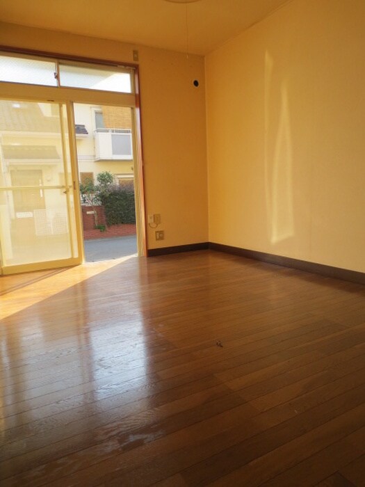 物件内観写真6　(居室)