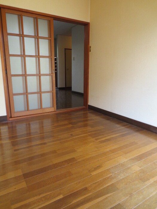 物件内観写真10　(居室)