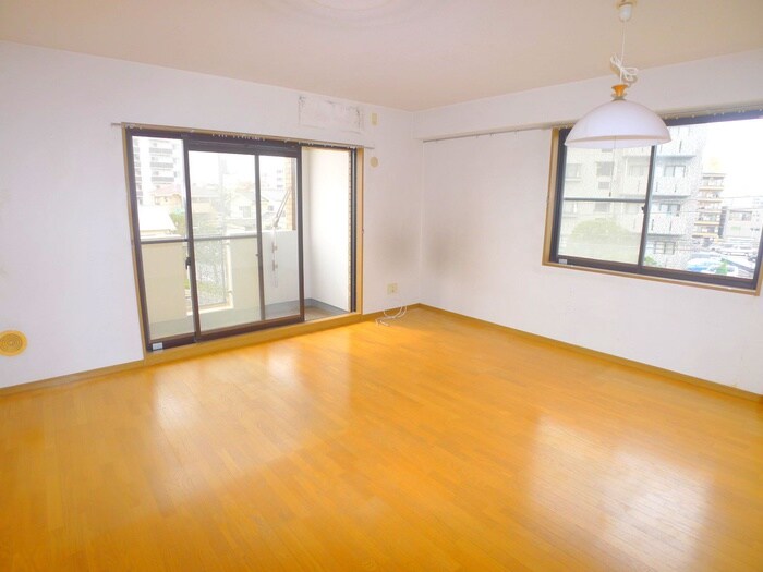 物件内観写真8　(居室)