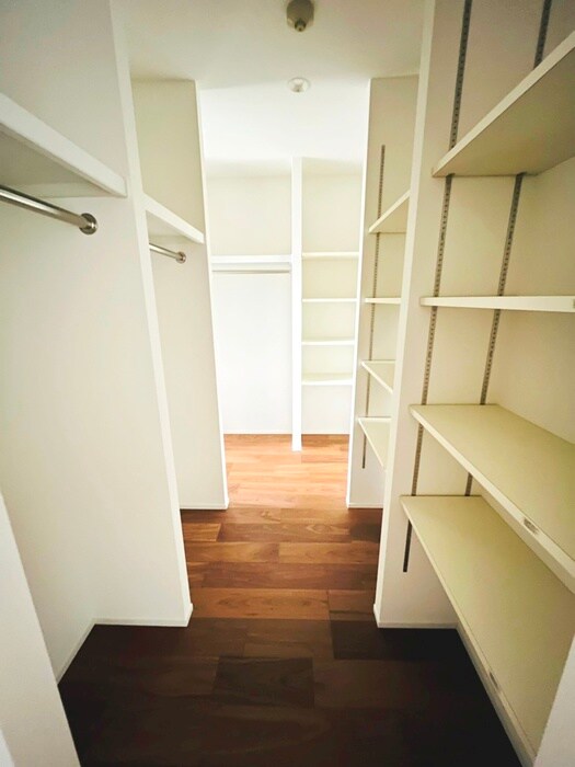 物件内観写真11　(収納)