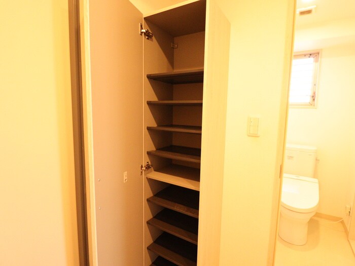 物件内観写真17　(靴箱)