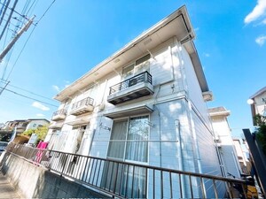 平成ハイツB棟外観写真