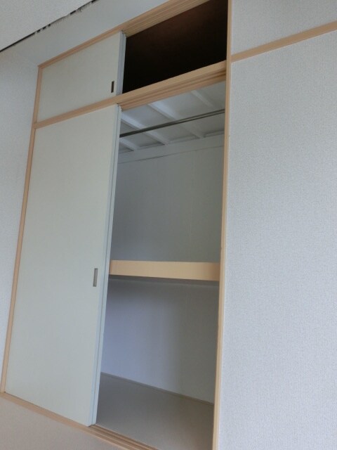 物件内観写真13　(収納)