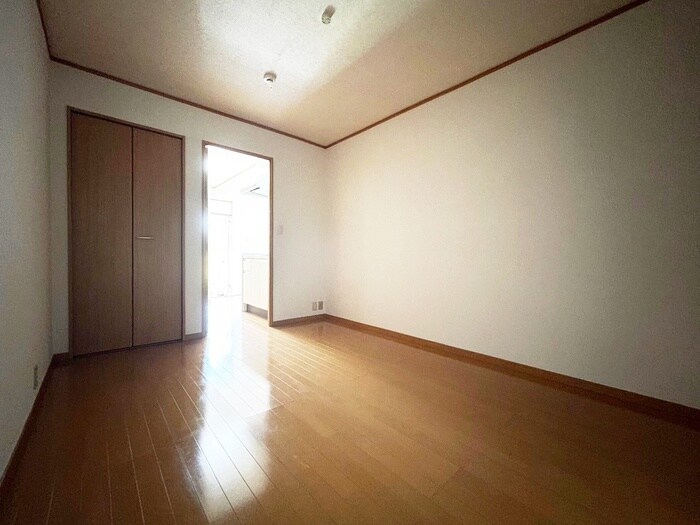 物件内観写真18　(居室)