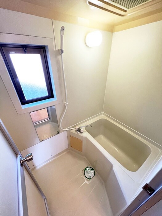 物件内観写真12　(バス／シャワールーム等)