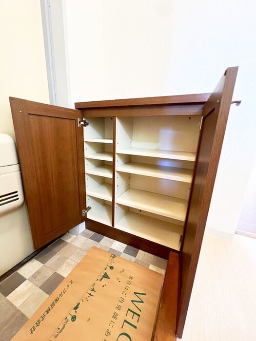 物件内観写真18　(靴箱)
