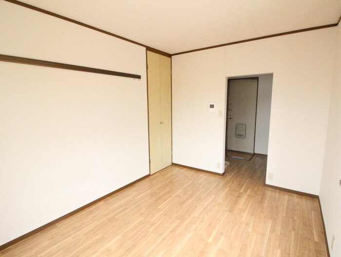 物件内観写真6　(居室)