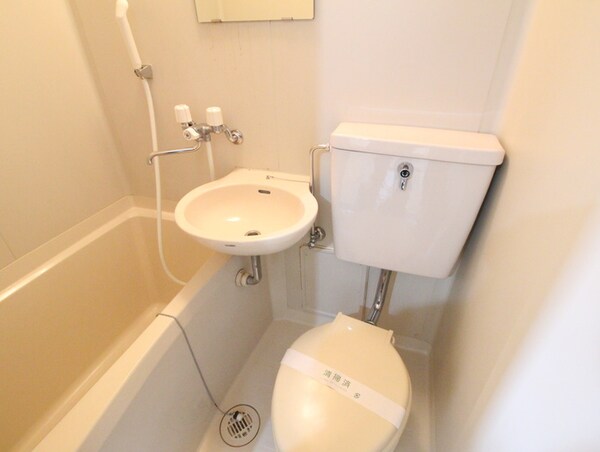 バス／シャワールーム等