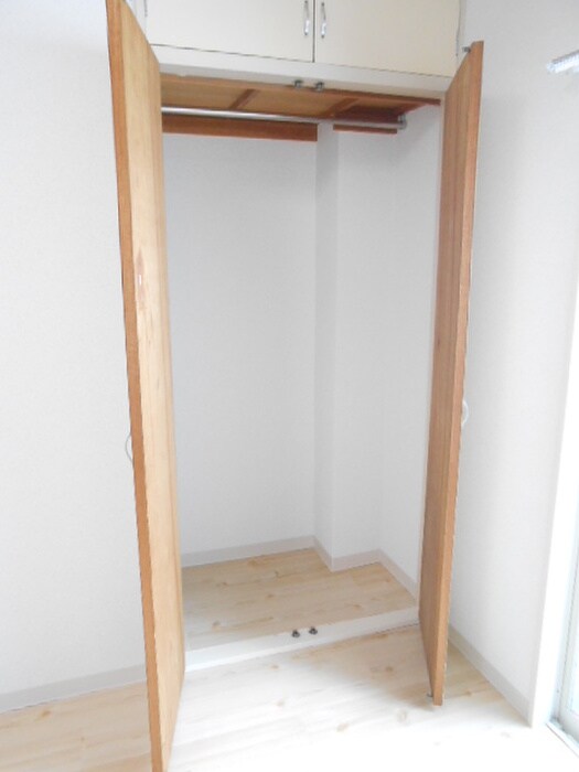 物件内観写真10　(収納)