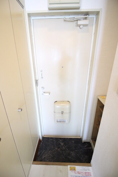 物件内観写真21　(玄関)