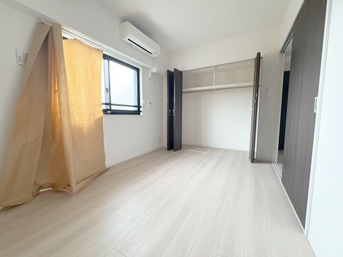 物件内観写真10　(居室)