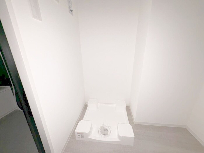 物件内観写真17　(洗濯機置場)