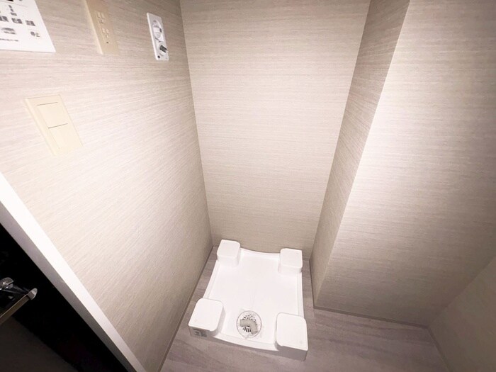 物件内観写真18　(洗濯機置場)