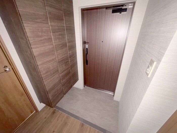 デラーノの玄関