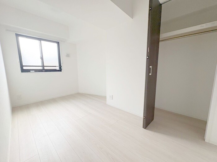 物件内観写真22　(居室)