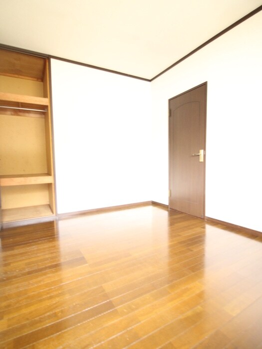 物件内観写真5　(居室)