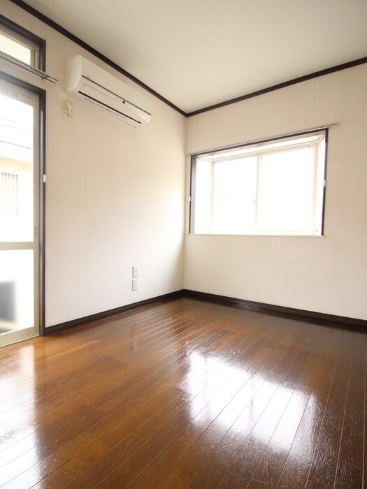 物件内観写真9　(居室)