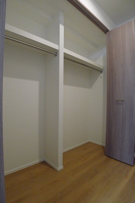 物件内観写真15　(収納)