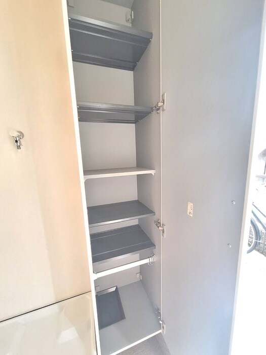 物件内観写真15　(靴箱)