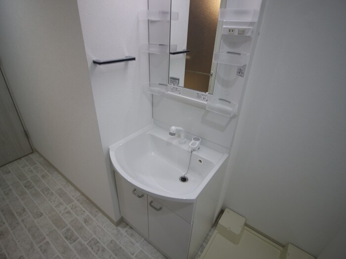 物件内観写真12　(洗面)