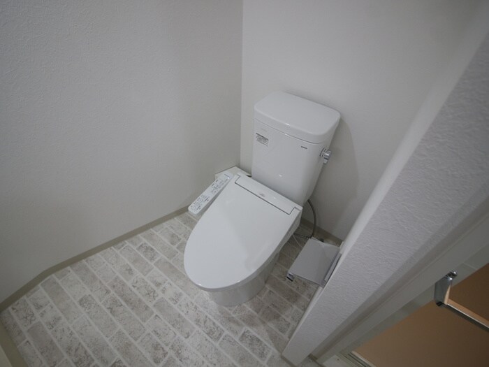 物件内観写真14　(トイレ)