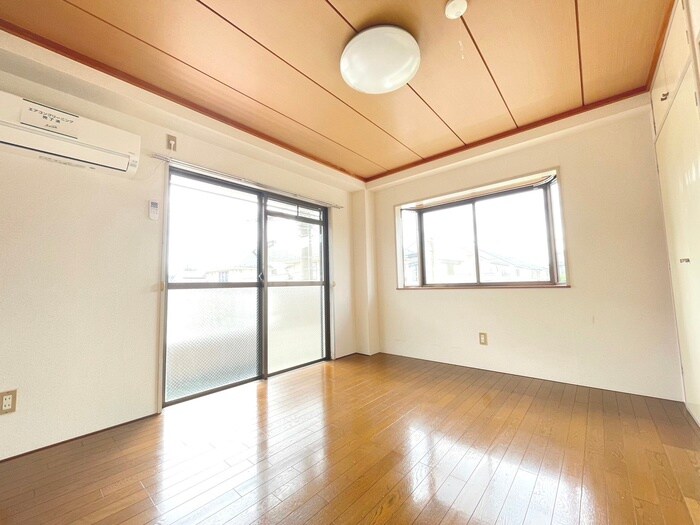 物件内観写真18　(居室)