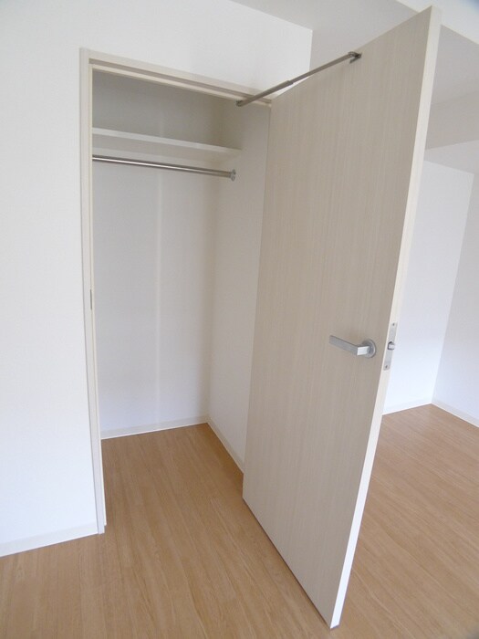 物件内観写真11　(収納)
