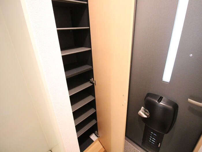 物件内観写真16　(靴箱)