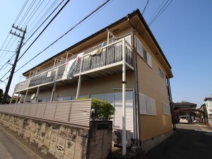ファミ－ル小川外観写真