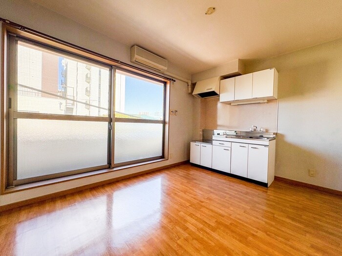 物件内観写真8　(居室)