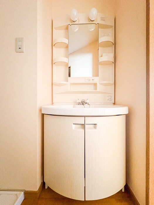 物件内観写真15　(洗面)